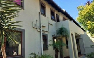 2 Bedroom Townhouse in Verwoerdpark