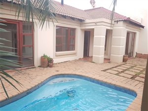 3 Bed Townhouse in Equestria