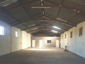 300 m² Commercial space in Noldick