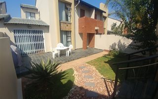2 Bedroom Duplex in Craigavon AH