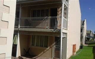 2 Bedroom Apartment in Middelburg South