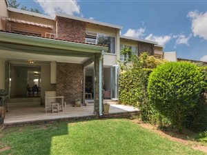 3 Bed Townhouse in Mill Hill