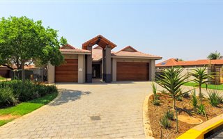 4 Bedroom House in Pecanwood