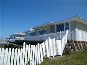 2 Bed House in Hunters Estate