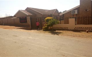 3 Bedroom House in Saulsville
