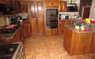 3 Bedroom House in Safarituine