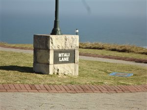 1105 m² Land available in Khamanga Bay