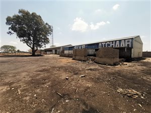 1487 m² Industrial space in Rosslyn