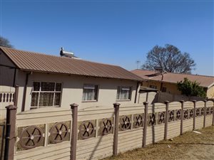 3 Bed House in Eldorado Park