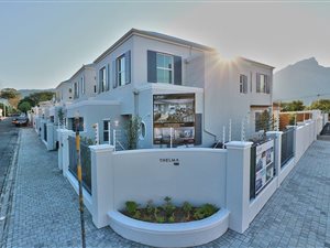 3 Bed House in Claremont Upper
