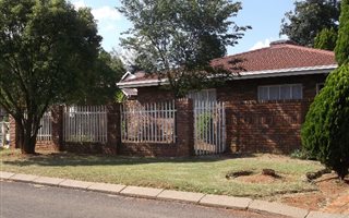 3 Bedroom House in Meyerton Park