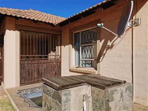 2 Bed Apartment in Rand Collieries