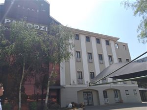 327 m² Commercial space in Melrose North