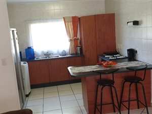 3 Bed Apartment in Ruimsig