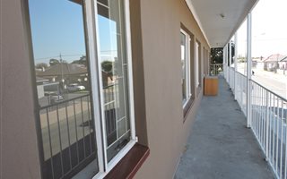 1 Bedroom Flat in Geduld