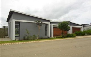 4 Bedroom House in Tinley Manor and surrounds