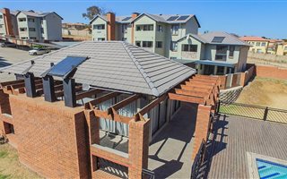 2 Bedroom Apartment in Kyalami Hills