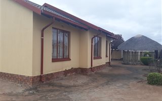 3 Bedroom House in Madiba Park