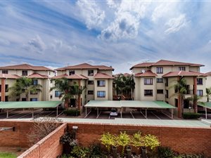 2 Bed Apartment in Sunninghill