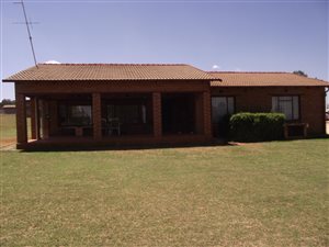 2.7 ha Farm in Tarlton