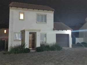 2 Bed Duplex in Country View