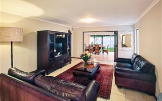 3 Bedroom Cluster in De Bron