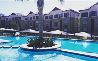 1 Bedroom Townhouse in Waterfall Estate