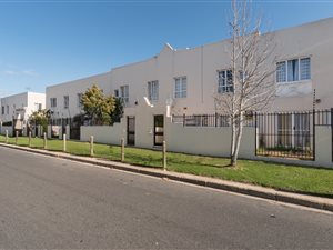 3 Bed Townhouse in Stellenbosch Central