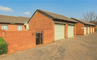 3 Bedroom House in Eco Park