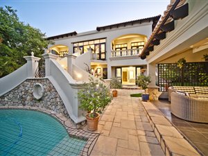 5 Bed House in Dainfern Golf Estate