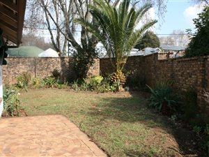 1 Bedroom Garden Cottage in Orchards