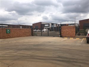 1897 m² Industrial space in Faerie Glen