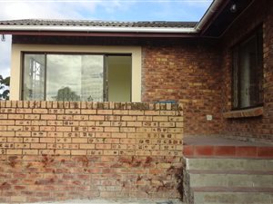 2 Bed Garden Cottage in Margate