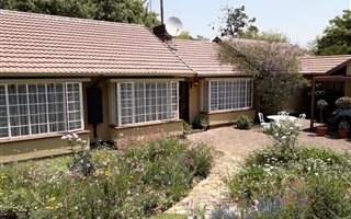 4 Bedroom House in Morningside Manor
