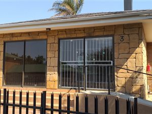 1 Bed Apartment in Noordheuwel