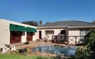3 Bedroom House in Cinderella
