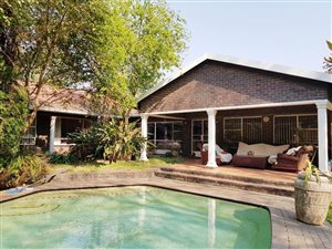 5 Bed House in Woodmead