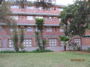 3 Bed Apartment in Sinoville