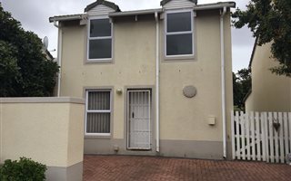 3 Bedroom Townhouse in Pinelands