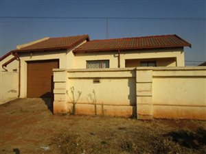 3 Bed House in Vosloorus