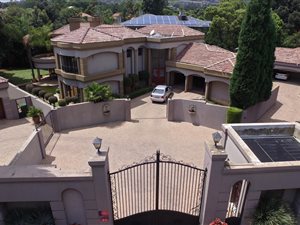 5 Bedroom House in Bedfordview