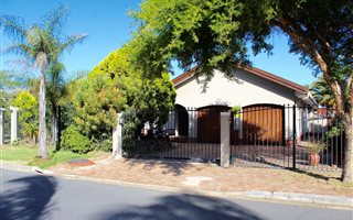 4 Bedroom House in Panorama