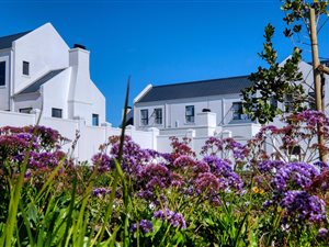 3 Bed House in Somerset West Central
