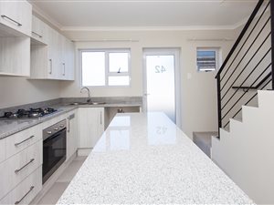 2 Bed Apartment in Fairview