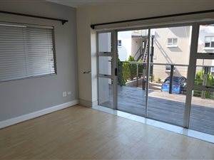 2 Bed Townhouse in Lyme Park