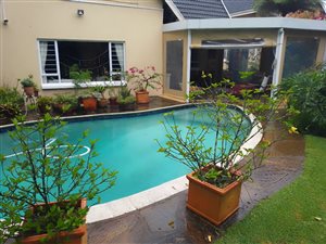 6 Bed House in Clifton Park