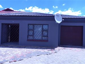 3 Bed House in Lourierpark