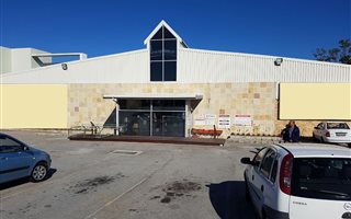 2493 m² Industrial space in Fairview