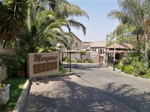 3 Bed Duplex in Strubens Valley
