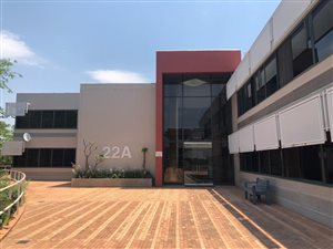 396 m² Commercial space in Woodmead
